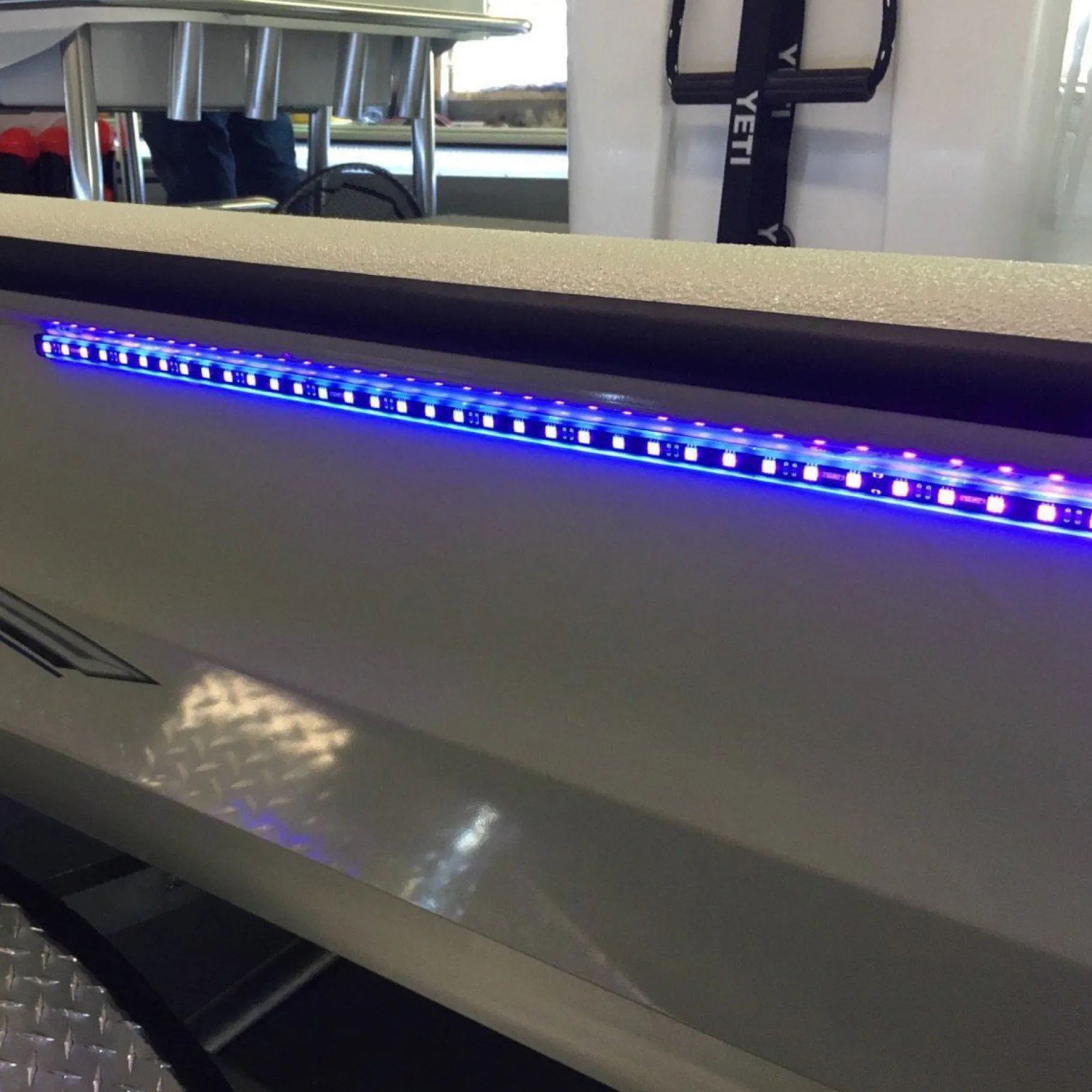 T-H Marine Led Lighting-BLUEWATERLED High Output UV Blacklight Kit