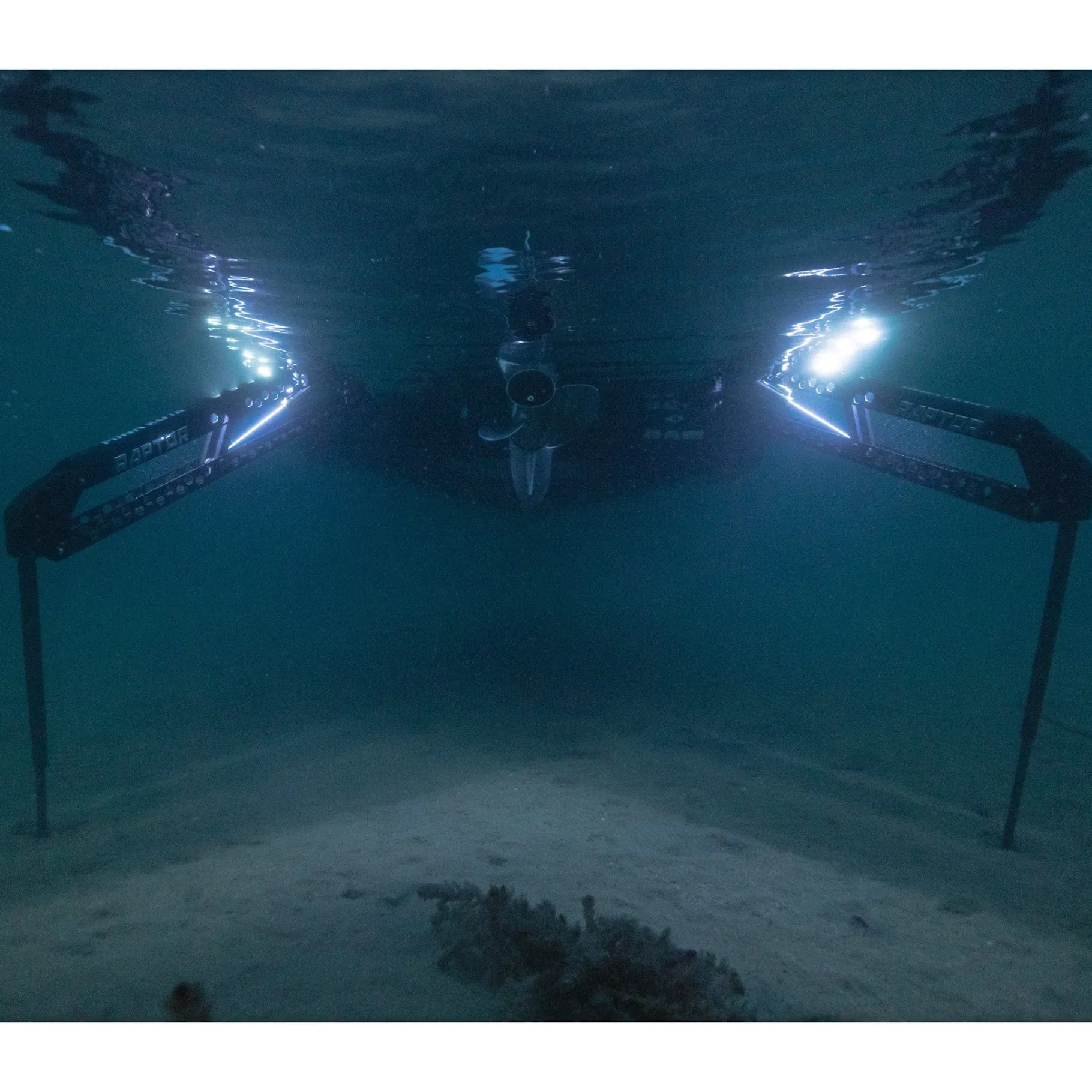 T-H Marine Led Lighting-BLUEWATERLED Shallow Water Anchor LED Lighting System