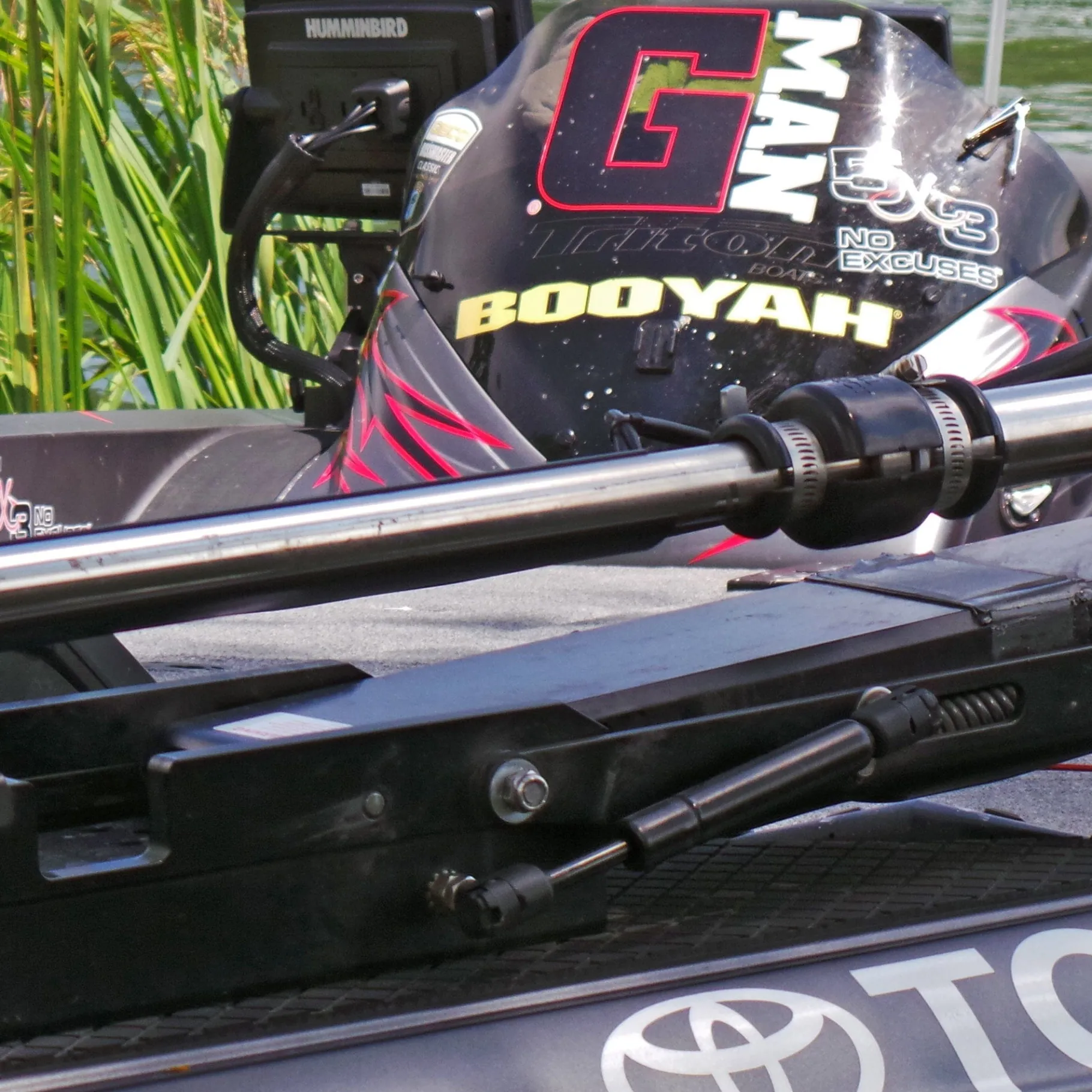 T-H Marine Closeouts|Trolling Motor Accessories-G-Force EQUALIZER Trolling Motor Lift Assist
