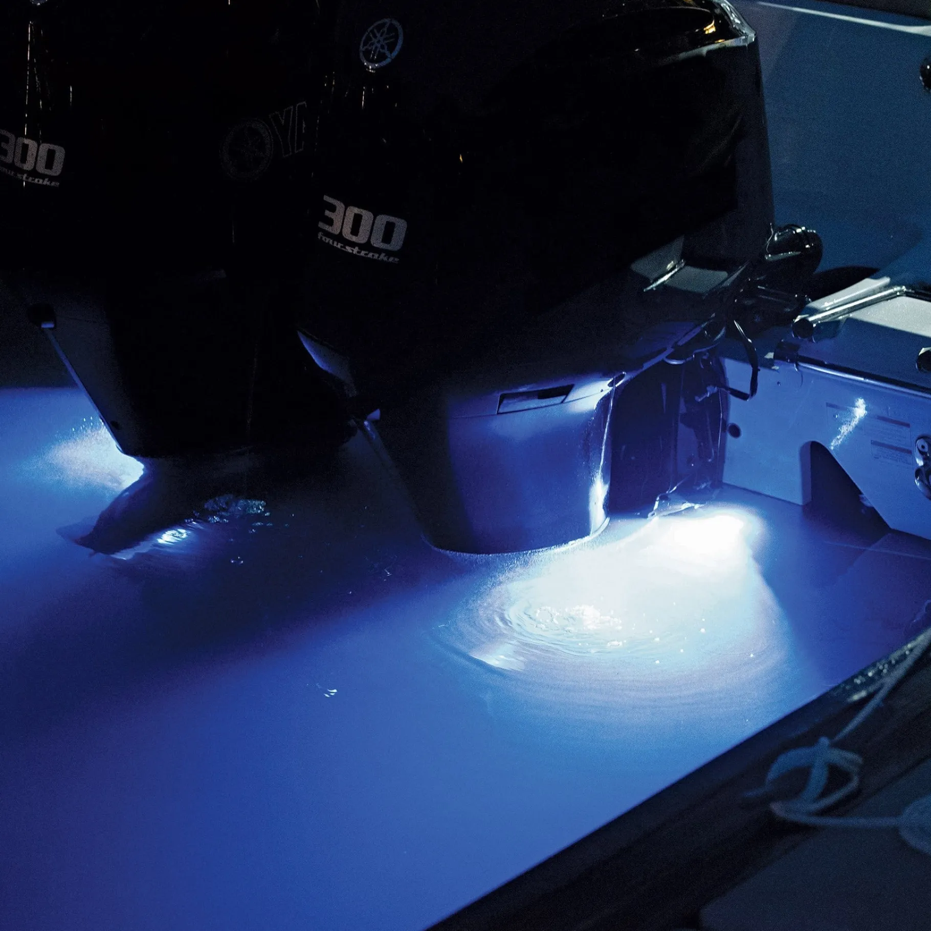 T-H Marine Led Lighting-Stainless Steel Oval LED Underwater Light